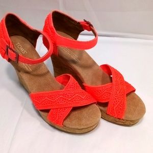 Ladies Toms Wedge Sandals